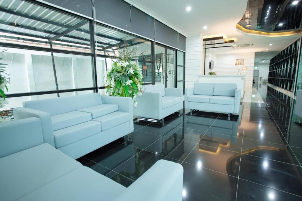 Thanburi Hotel Udon Thani Exterior foto